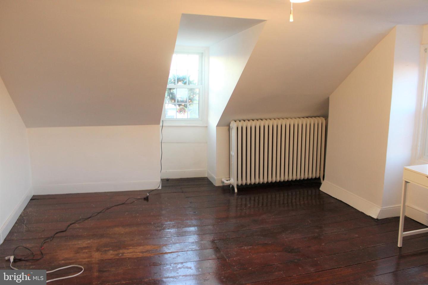 112 S Patrick St #3rd Floor Property Photo 6