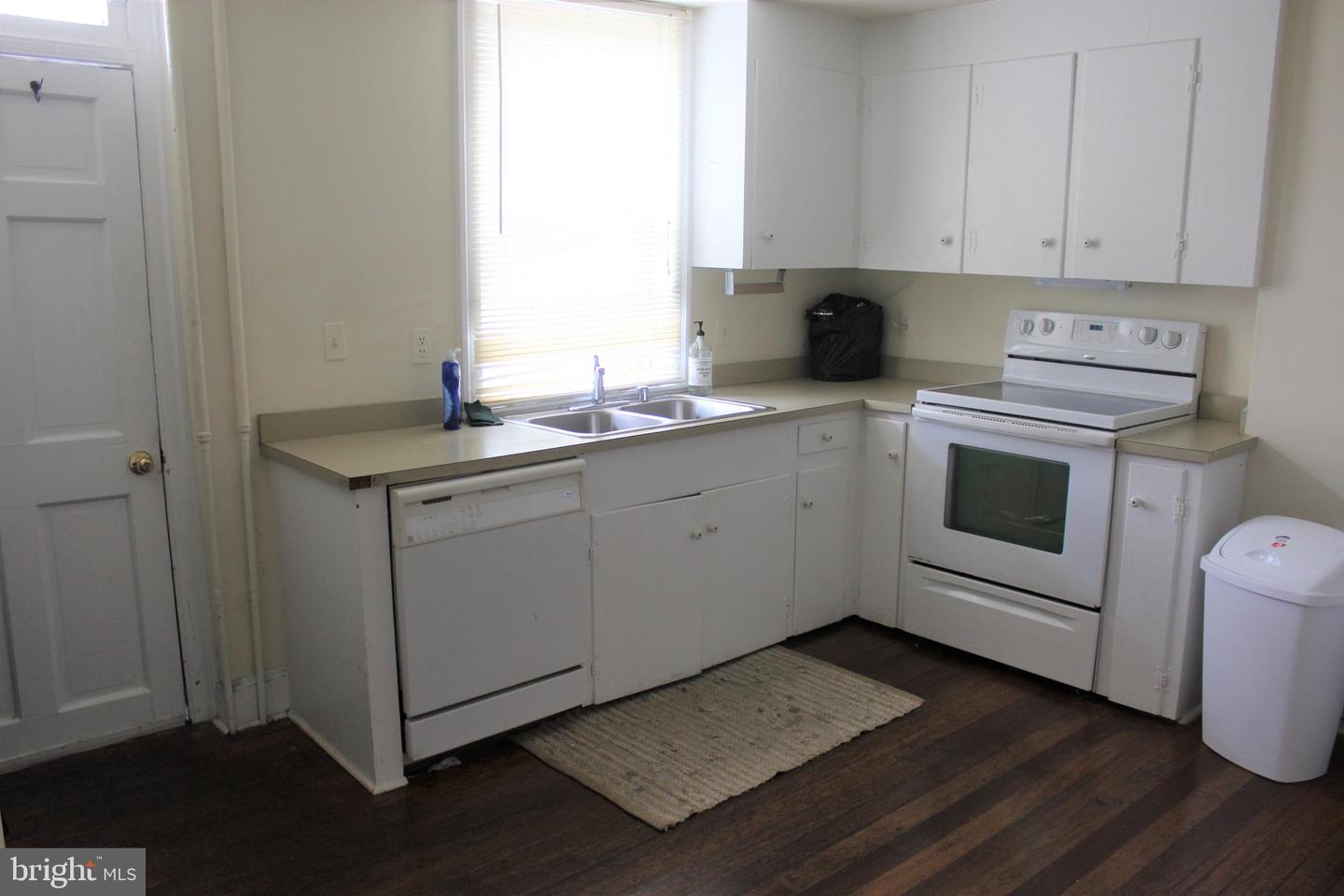 112 S Patrick St #3rd Floor Property Photo 10