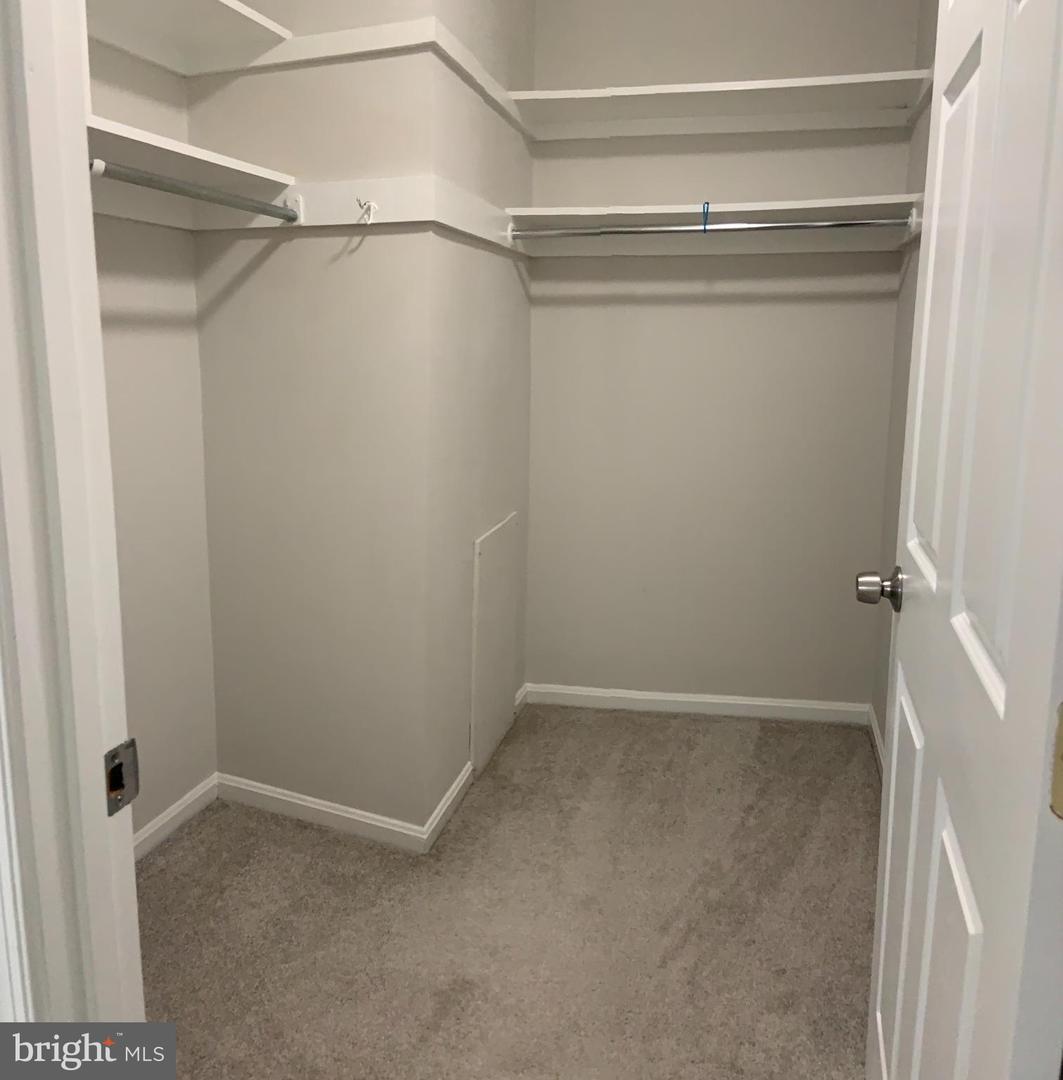 12 Canterbury Sq #301 Property Photo 16