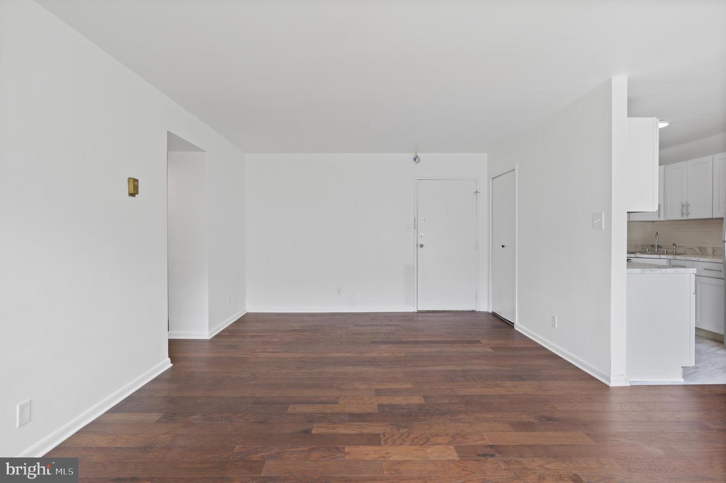 5851 Quantrell Ave #212 Property Photo 8