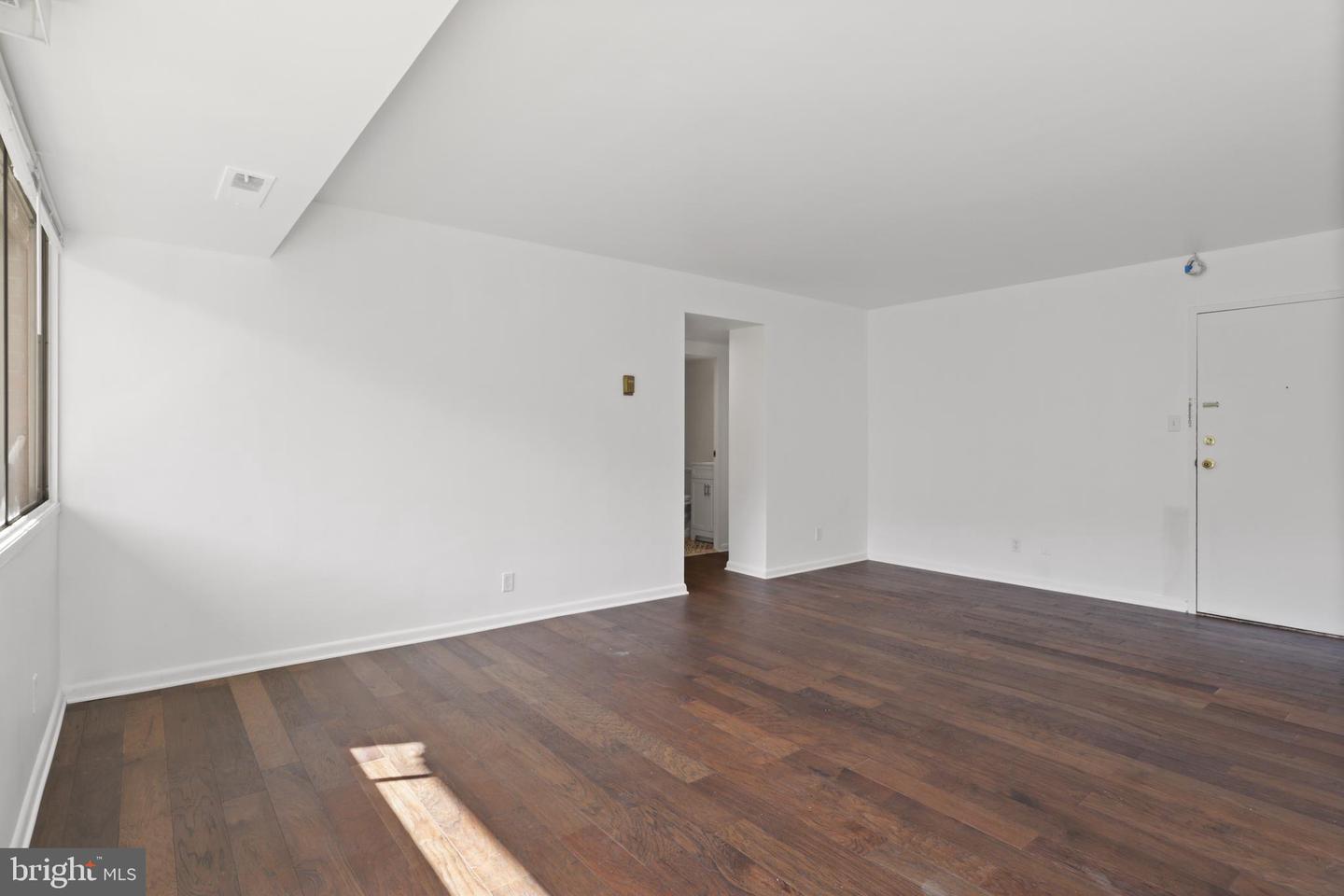 5851 Quantrell Ave #212 Property Photo 9