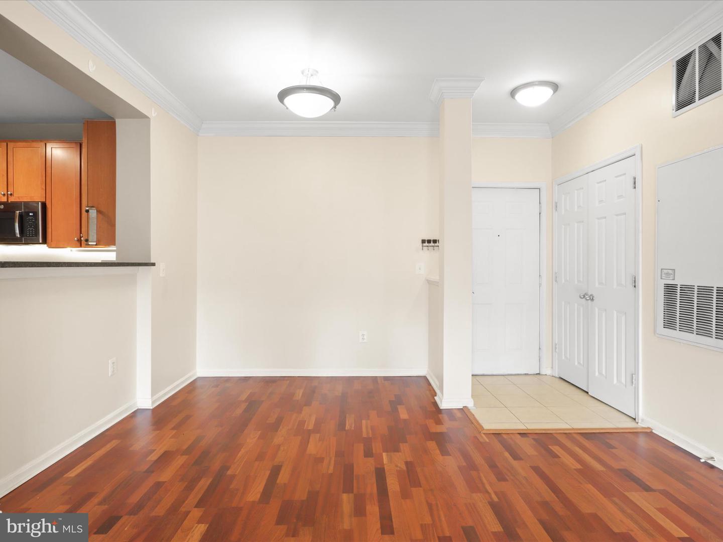 4860 Eisenhower Ave #292 Property Photo 9