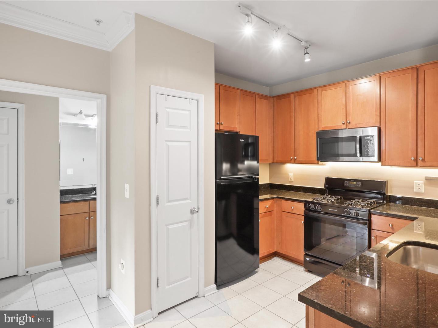 4860 Eisenhower Ave #292 Property Photo 12