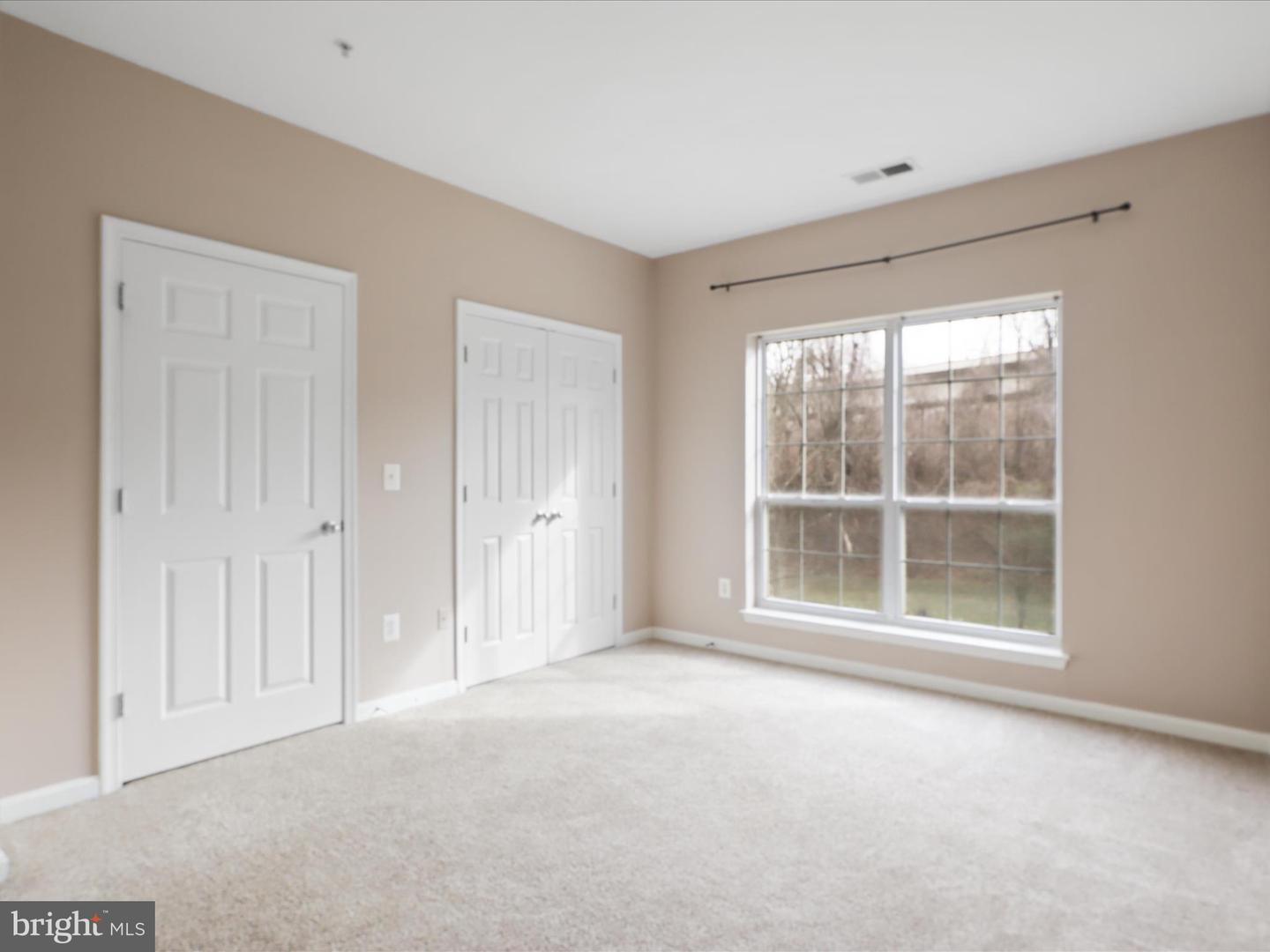 4860 Eisenhower Ave #292 Property Photo 14