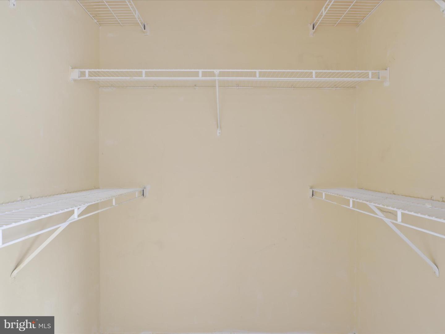 4860 Eisenhower Ave #292 Property Photo 16