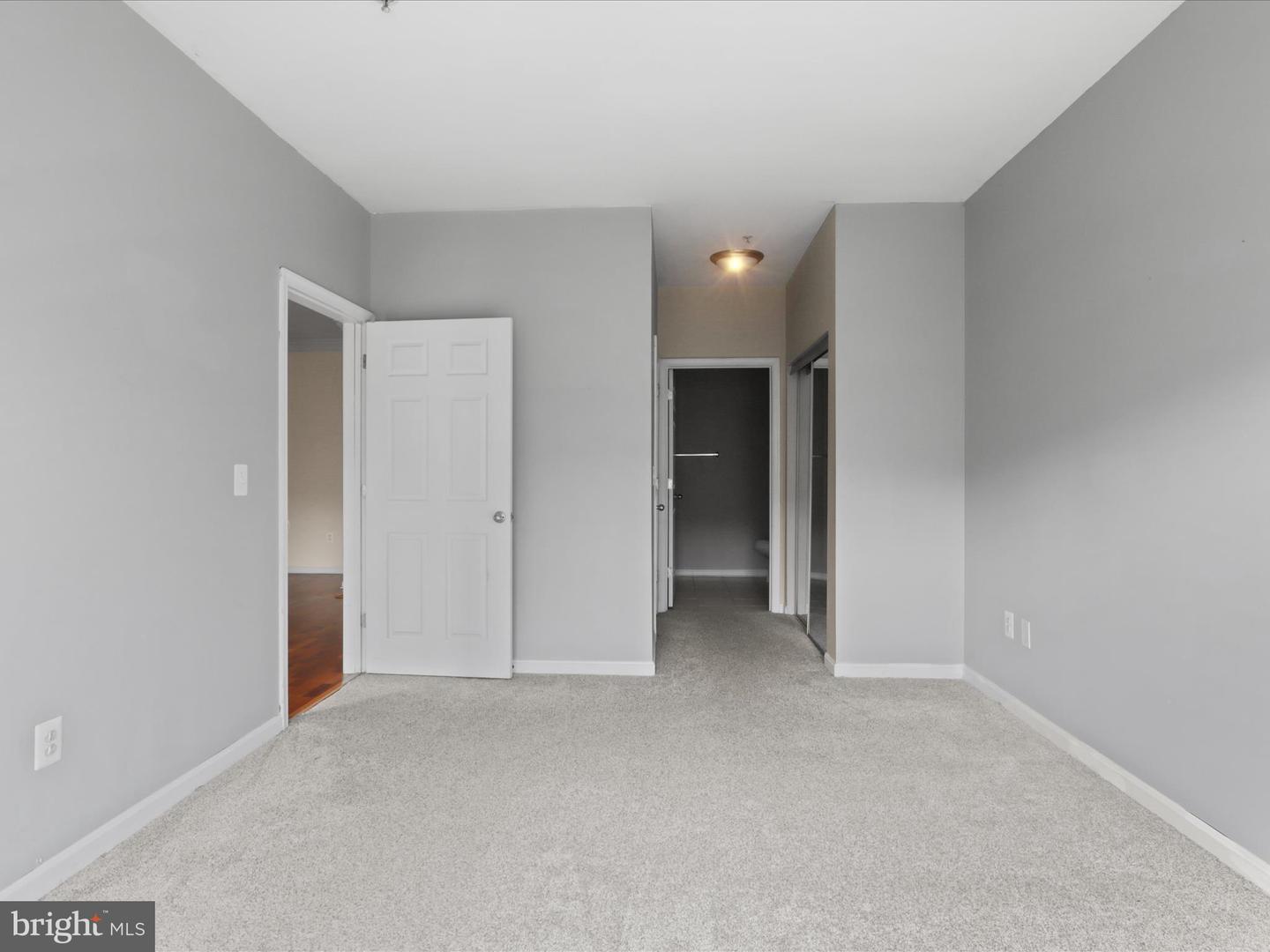 4860 Eisenhower Ave #292 Property Photo 22