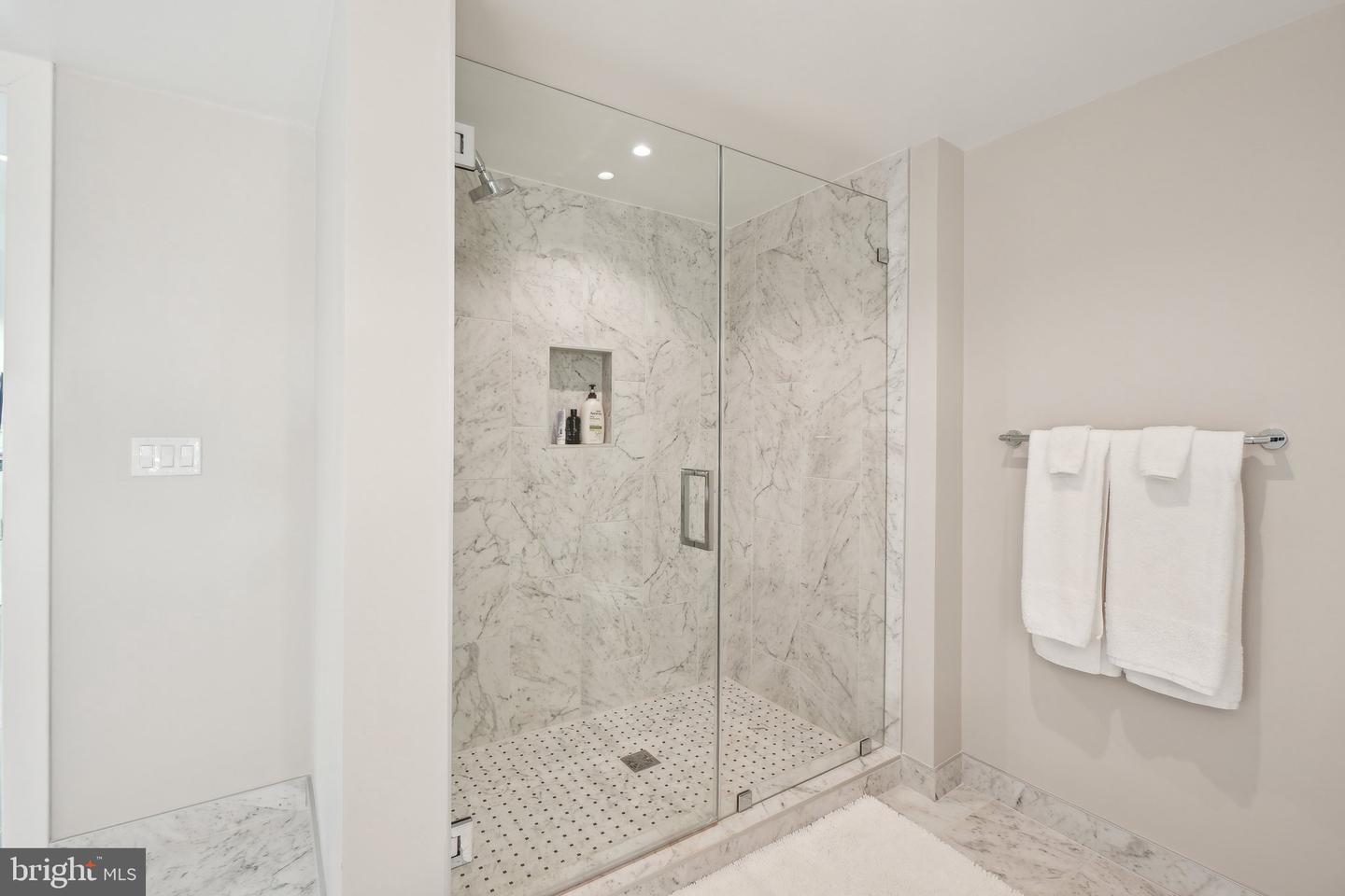925 N Fairfax St #601 Property Photo 20
