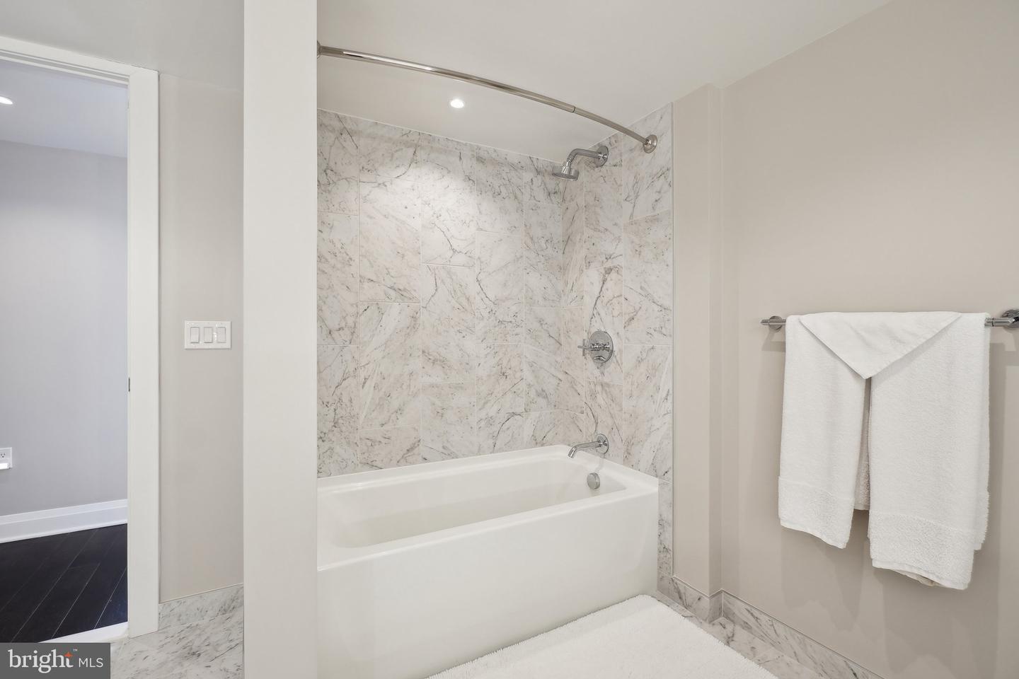 925 N Fairfax St #601 Property Photo 26
