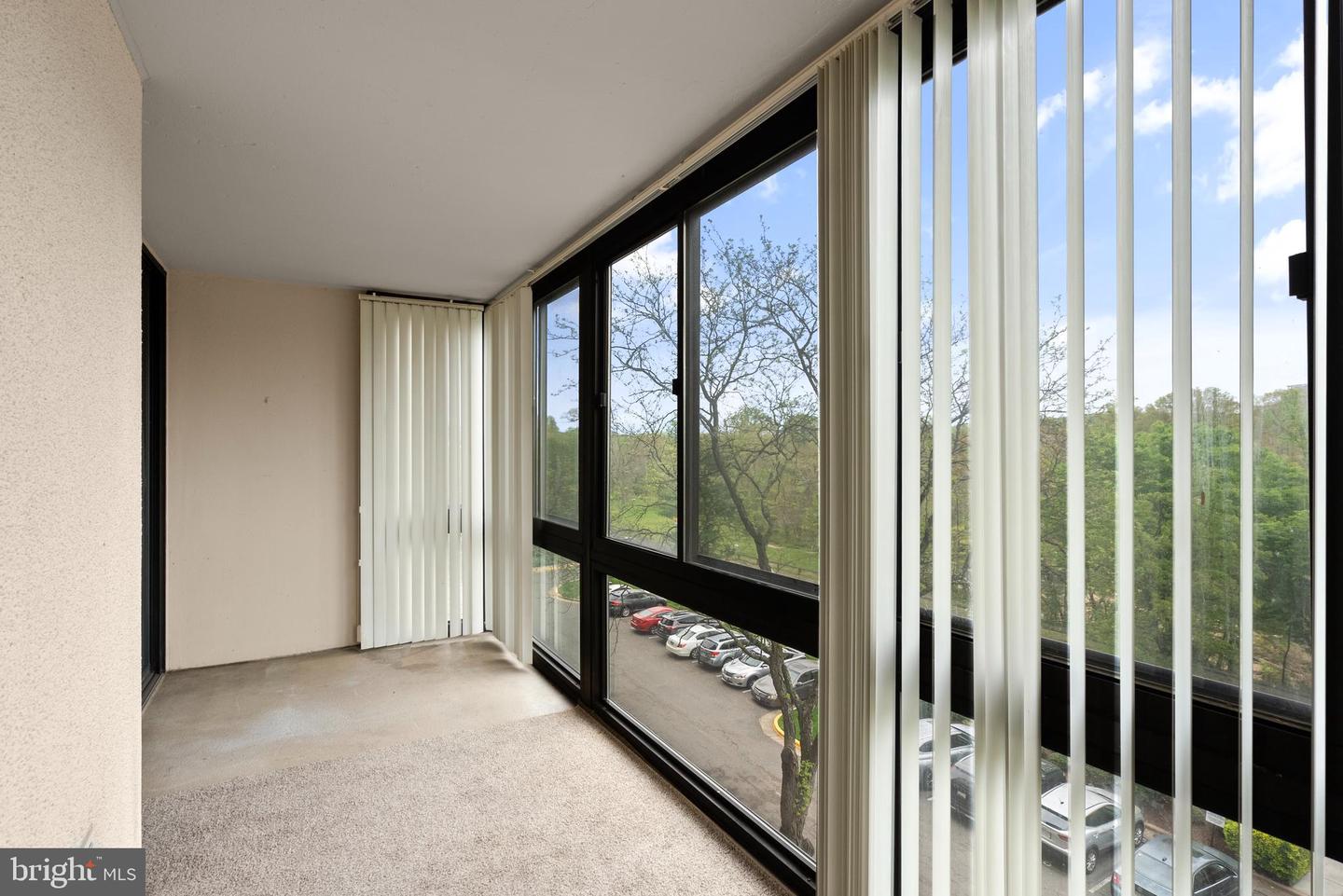 5300 Holmes Run Pkwy #407 Property Photo 13