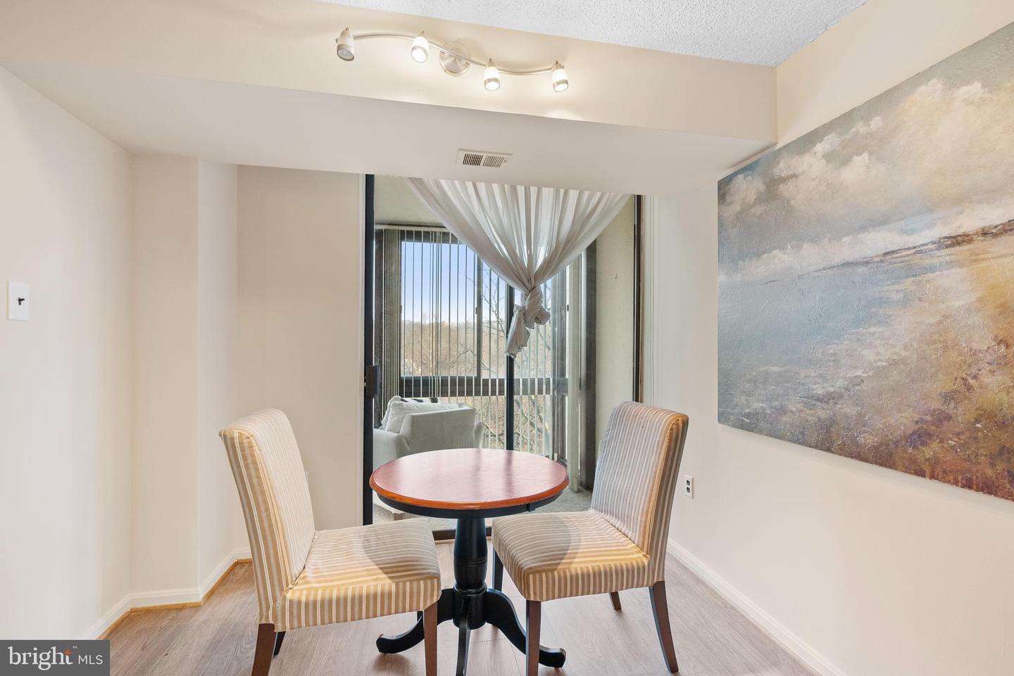 5300 Holmes Run Pkwy #407 Property Photo 16
