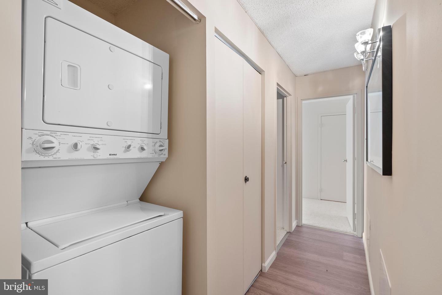 5300 Holmes Run Pkwy #407 Property Photo 26