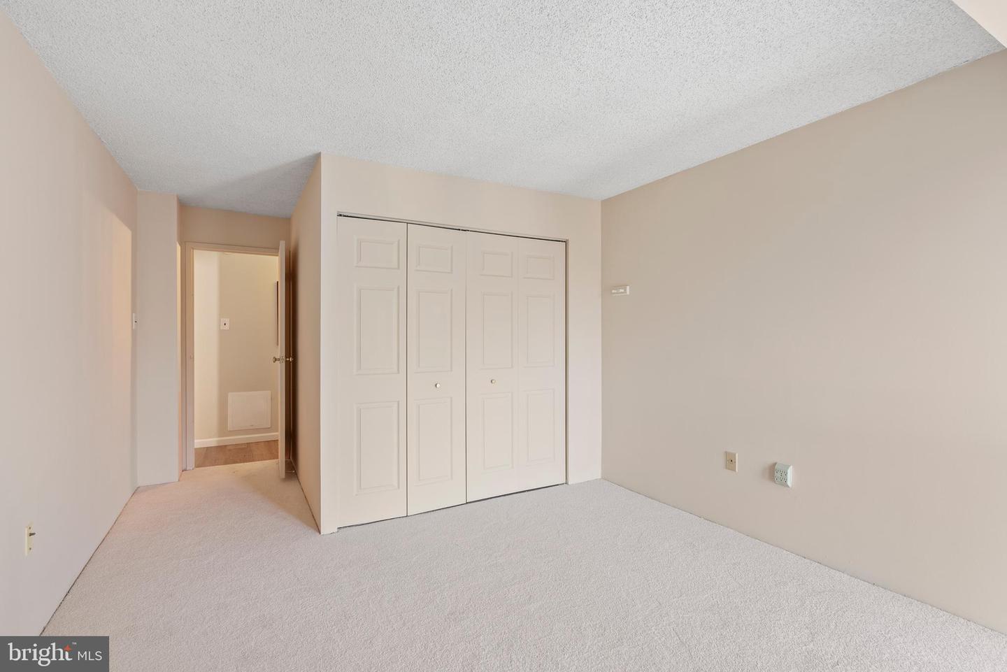 5300 Holmes Run Pkwy #407 Property Photo 37