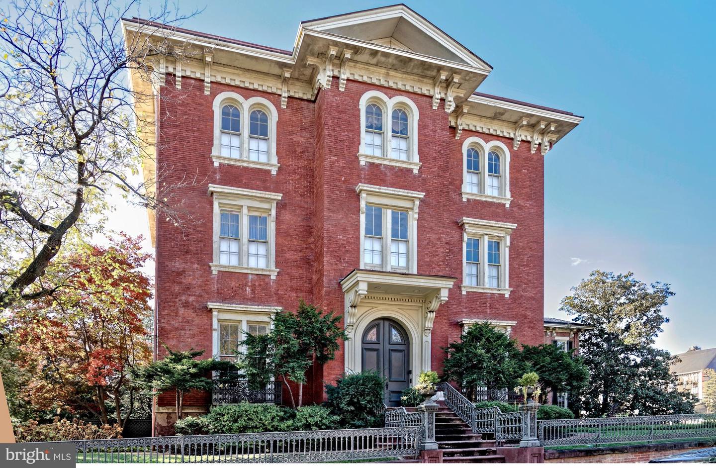 510 Wolfe St Property Photo 1