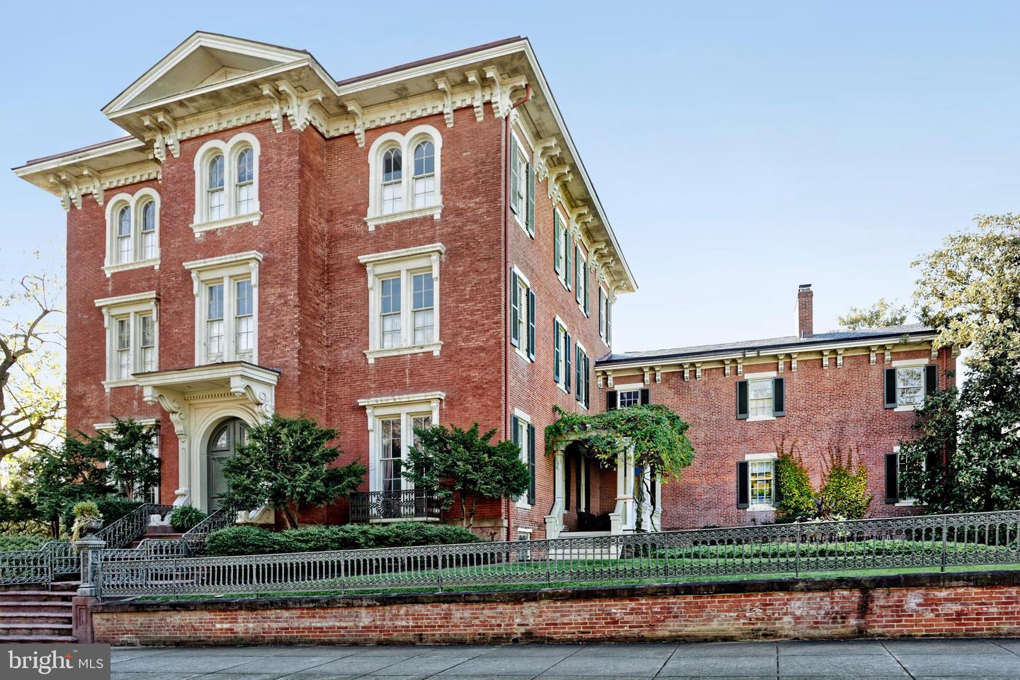 510 Wolfe St Property Photo 4