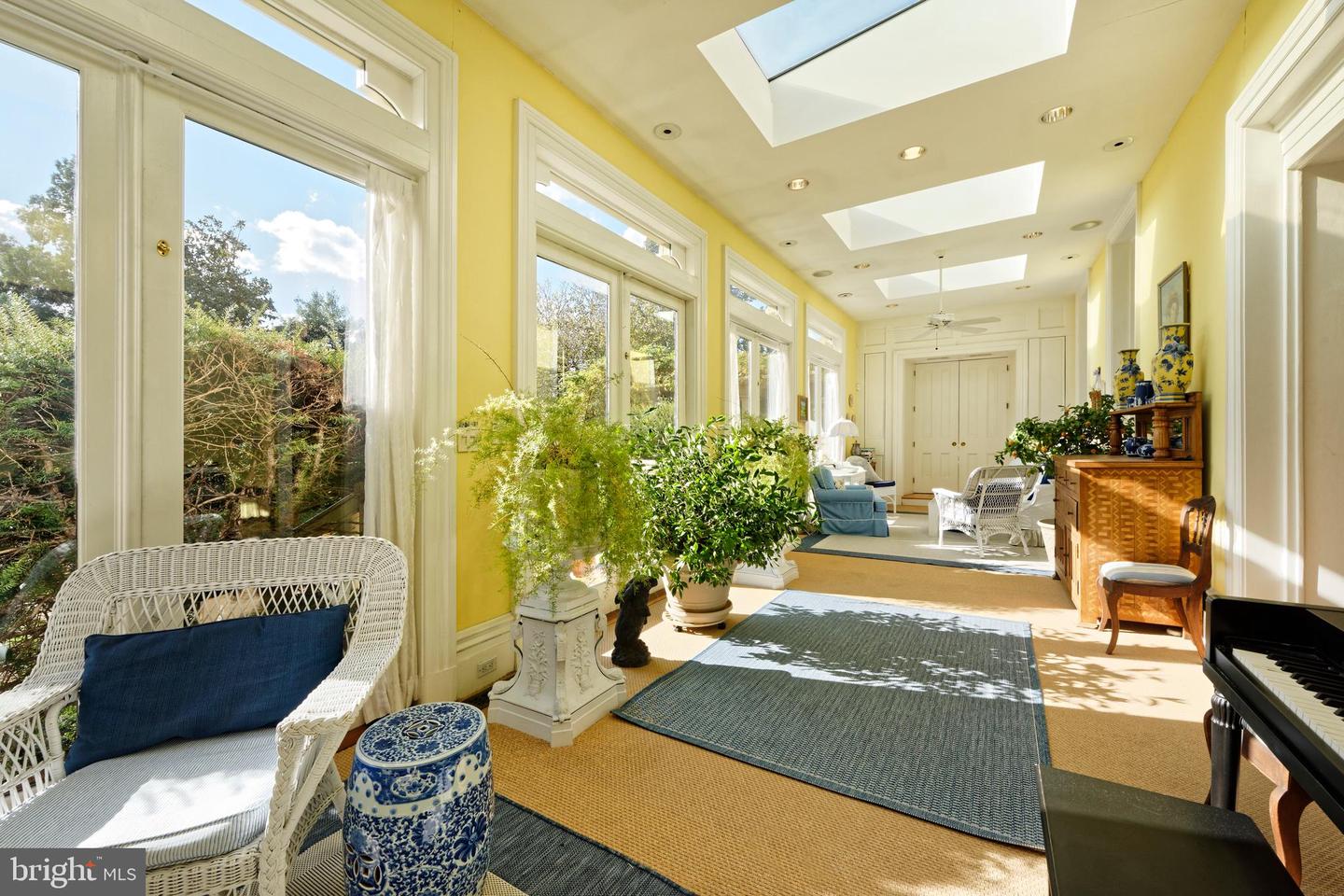 510 Wolfe St Property Photo 16