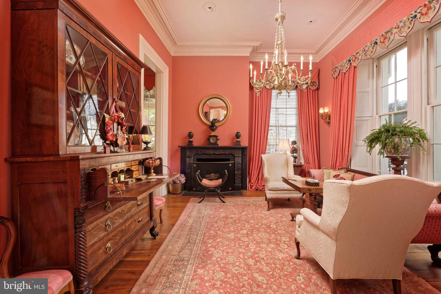 510 Wolfe St Property Photo 22