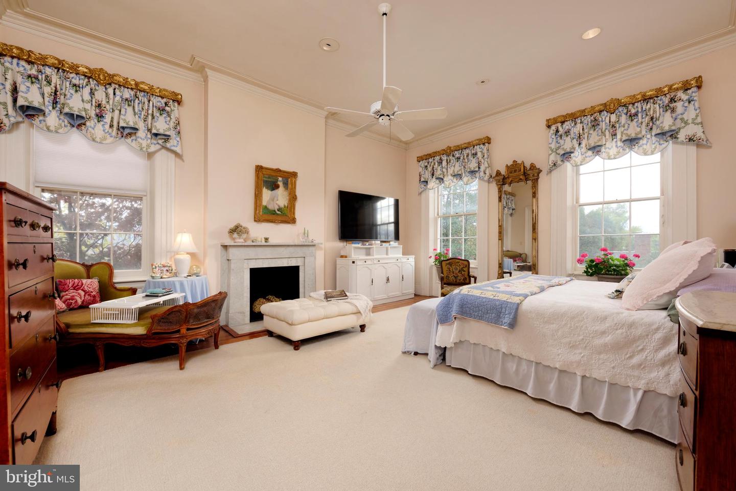 510 Wolfe St Property Photo 26