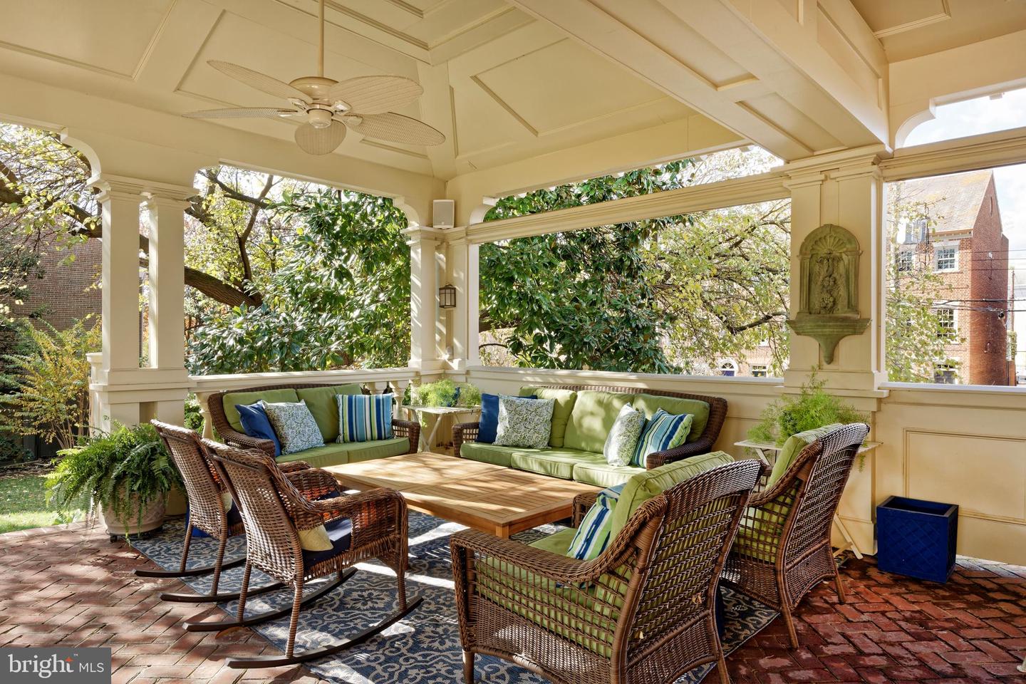 510 Wolfe St Property Photo 32