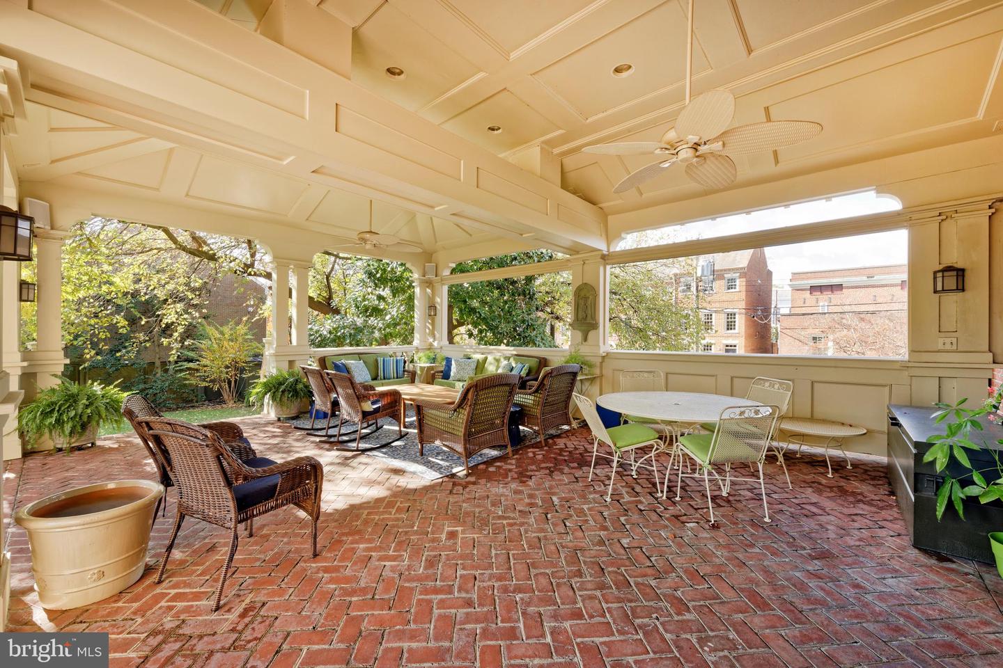 510 Wolfe St Property Photo 34