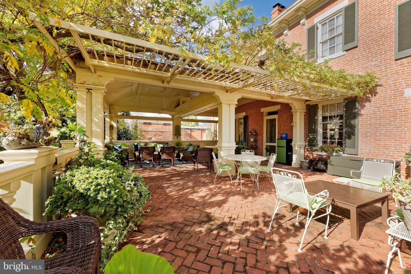 510 Wolfe St Property Photo 36