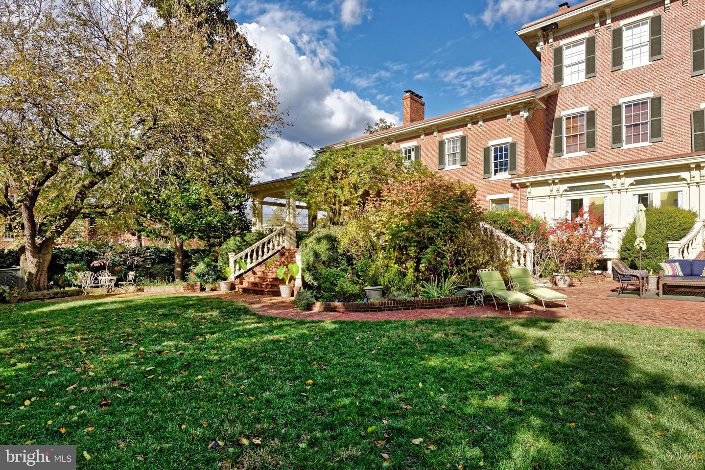 510 Wolfe St Property Photo 39