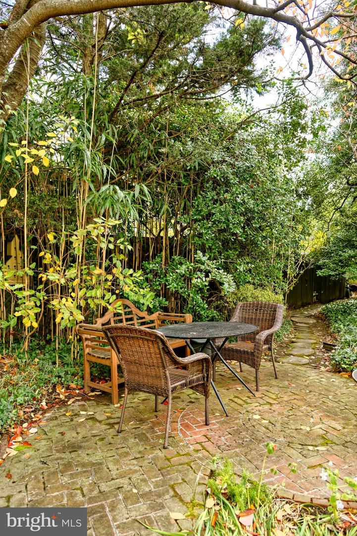 510 Wolfe St Property Photo 43