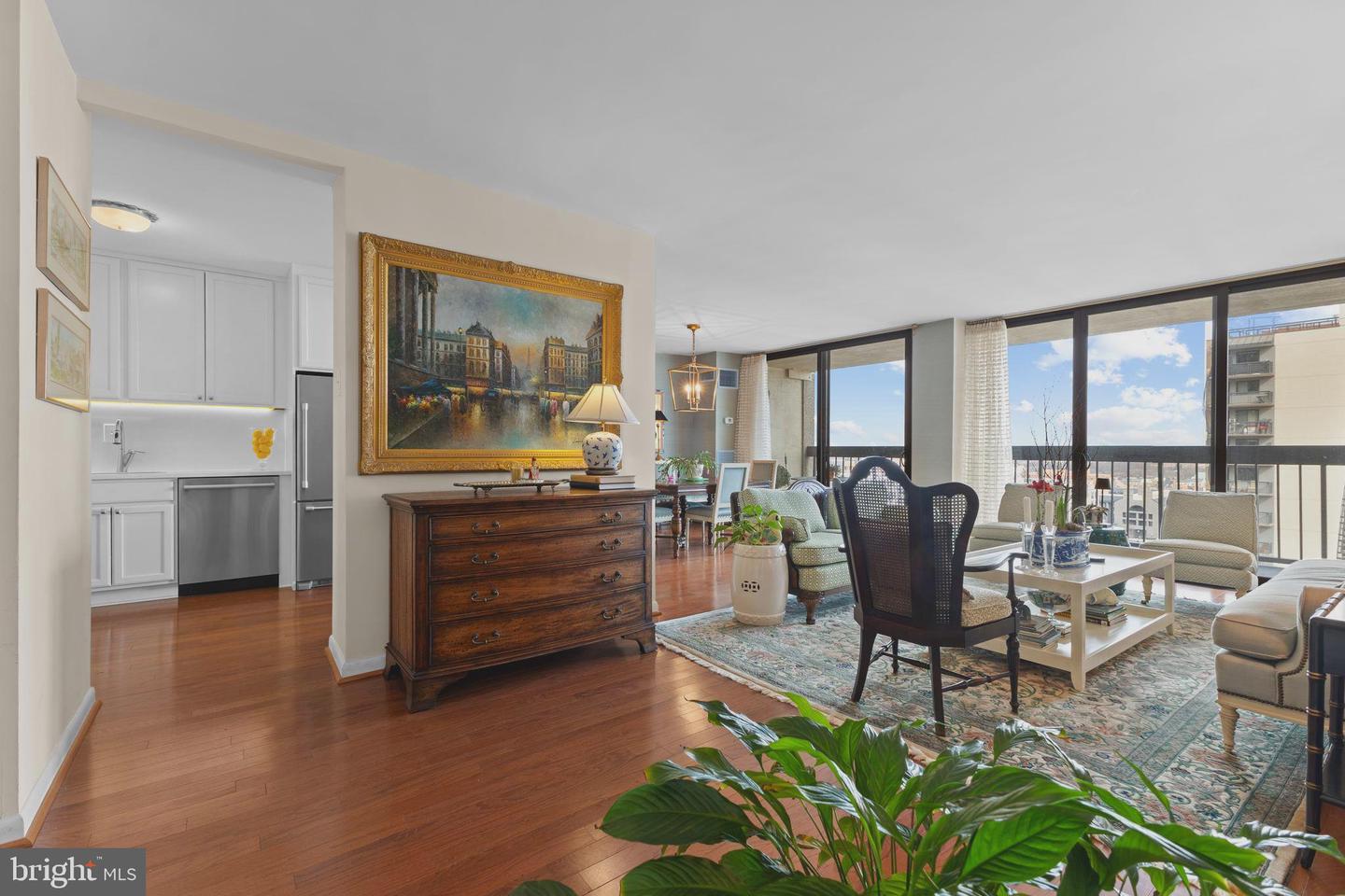 Alexandria House Real Estate Listings Main Image