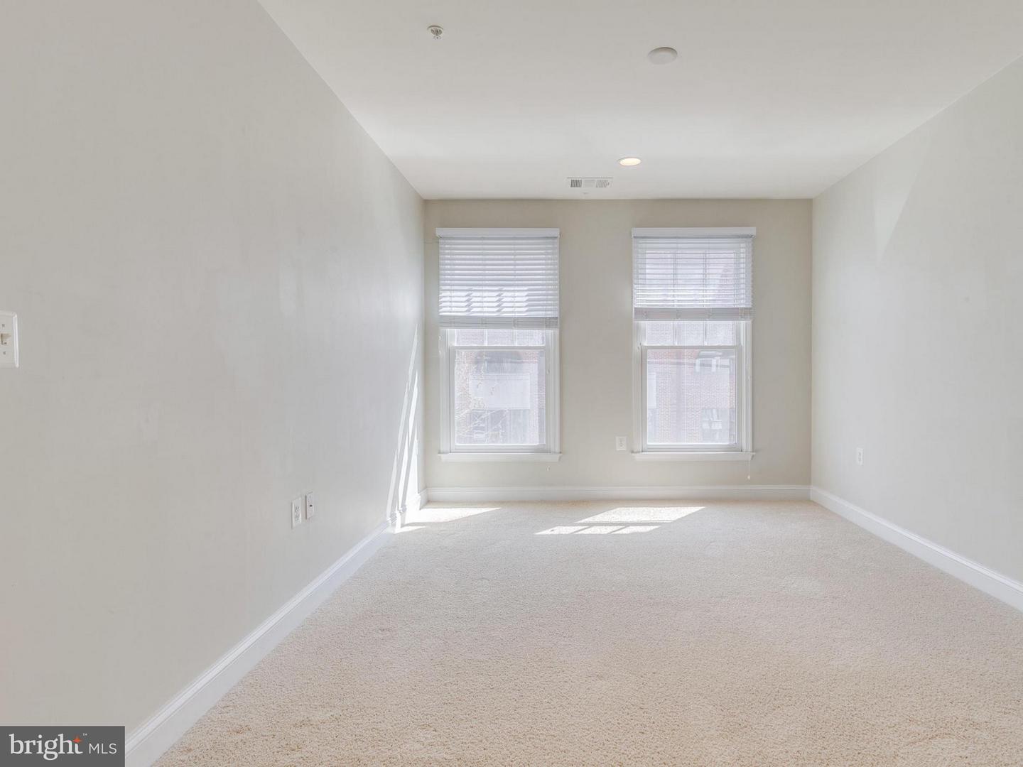 1115 Cameron St #309 Property Photo 17