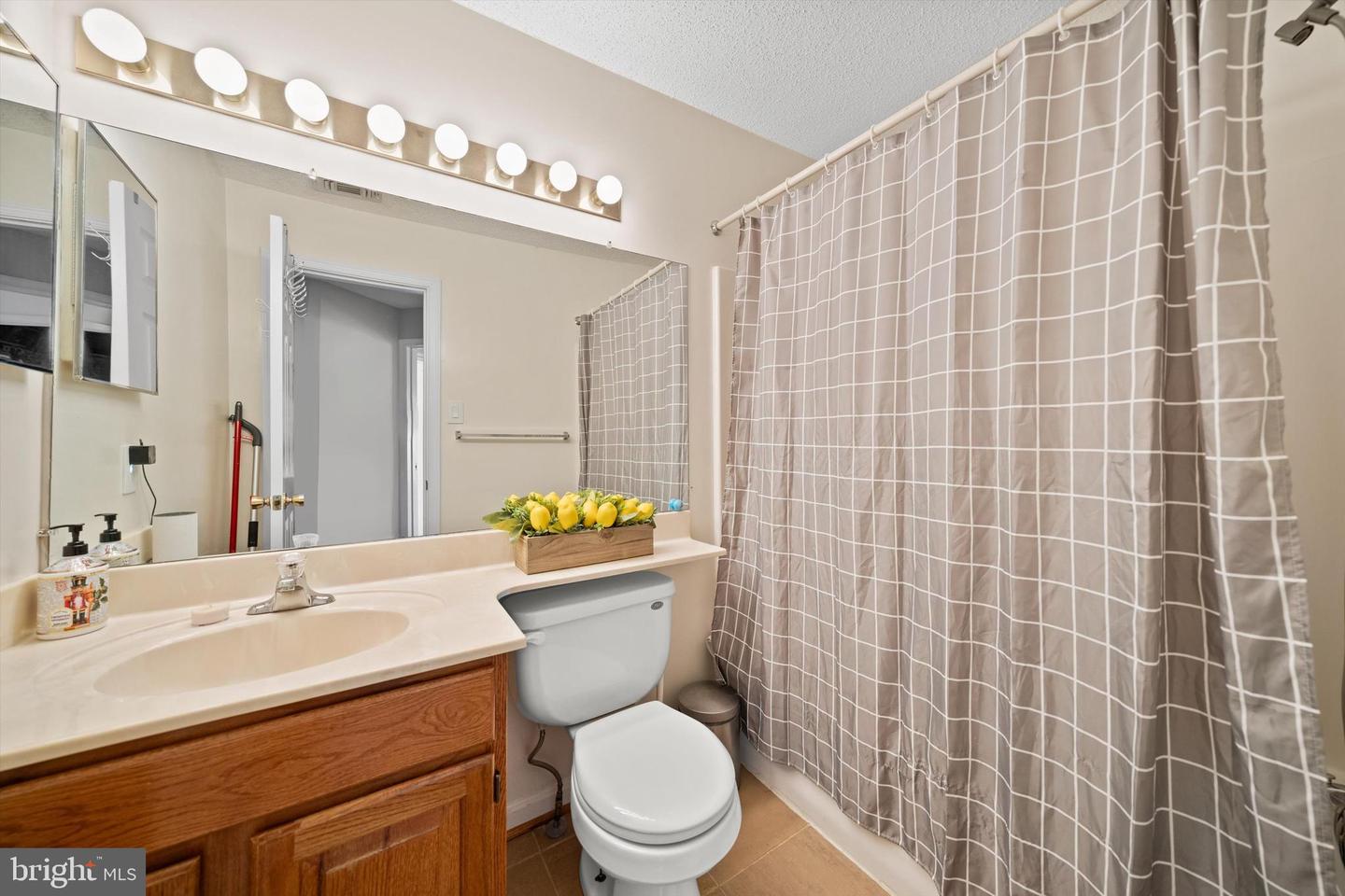 247-s S Pickett St S #302 Property Photo 16