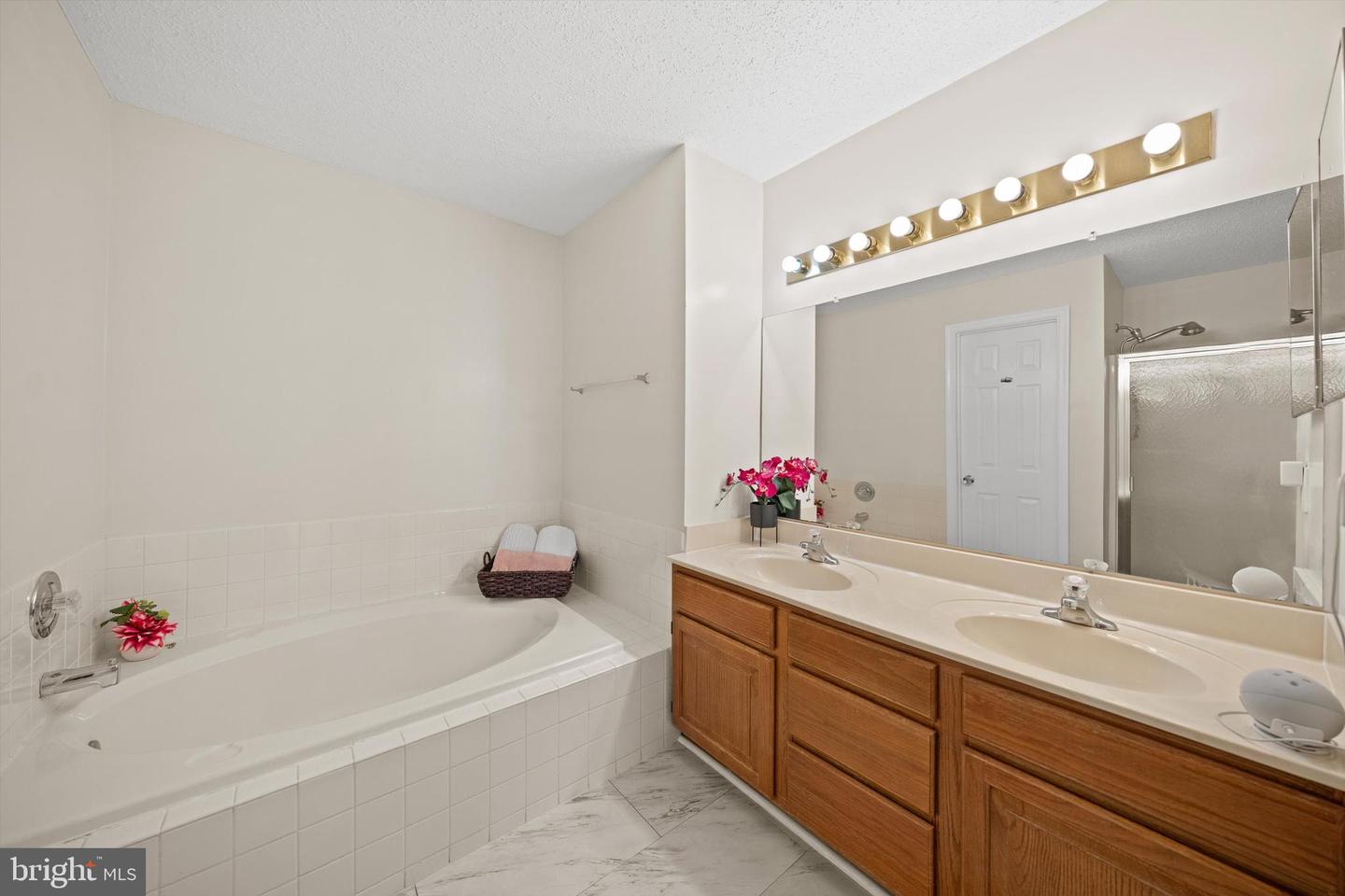247-s S Pickett St S #302 Property Photo 19