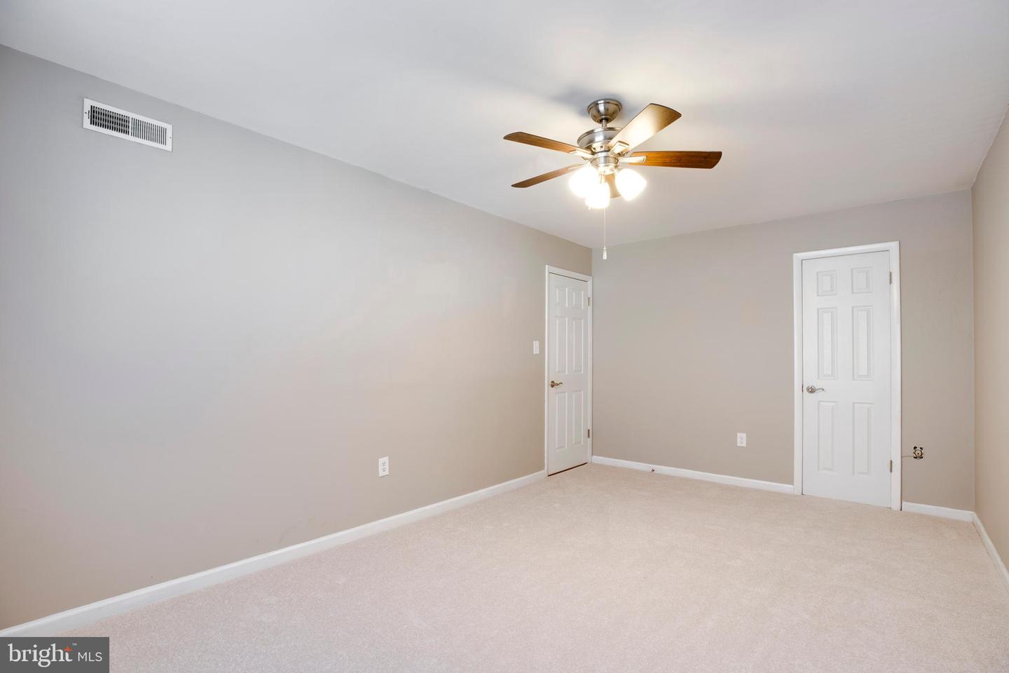 3210 S 28th St #202 Property Photo 14