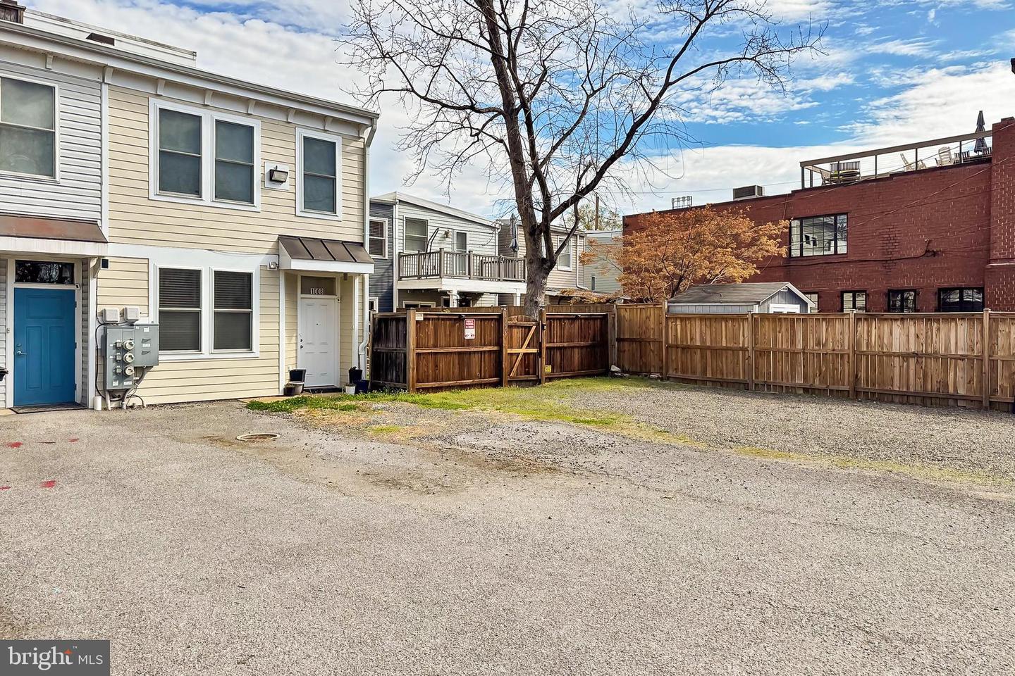 1008 Pendleton St Property Photo 49