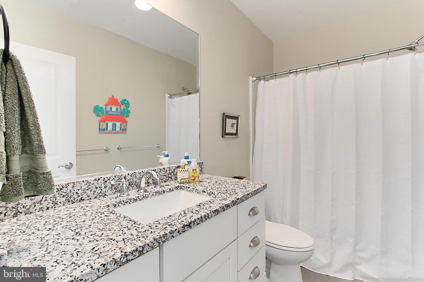1008 Pendleton St Property Photo 34