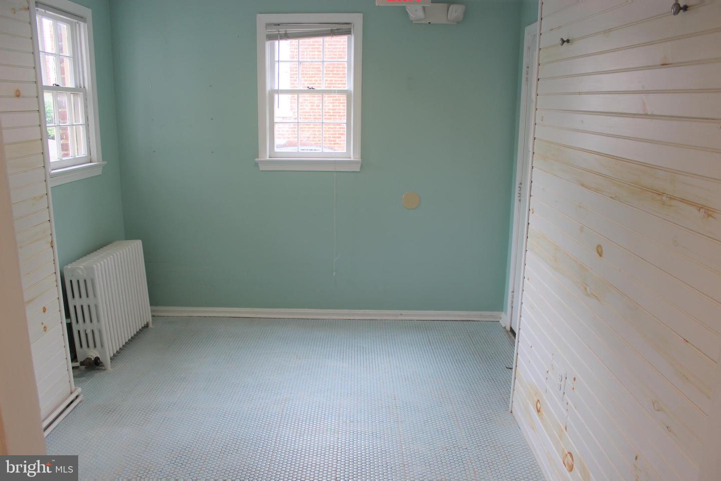 321 S Washington St #first Floor Property Photo 5