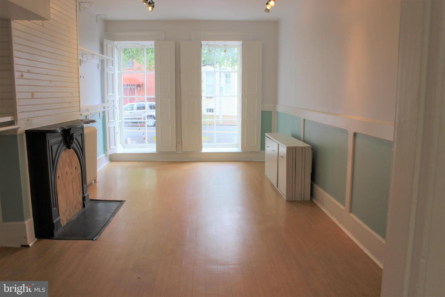 321 S Washington St #first Floor Property Photo 6