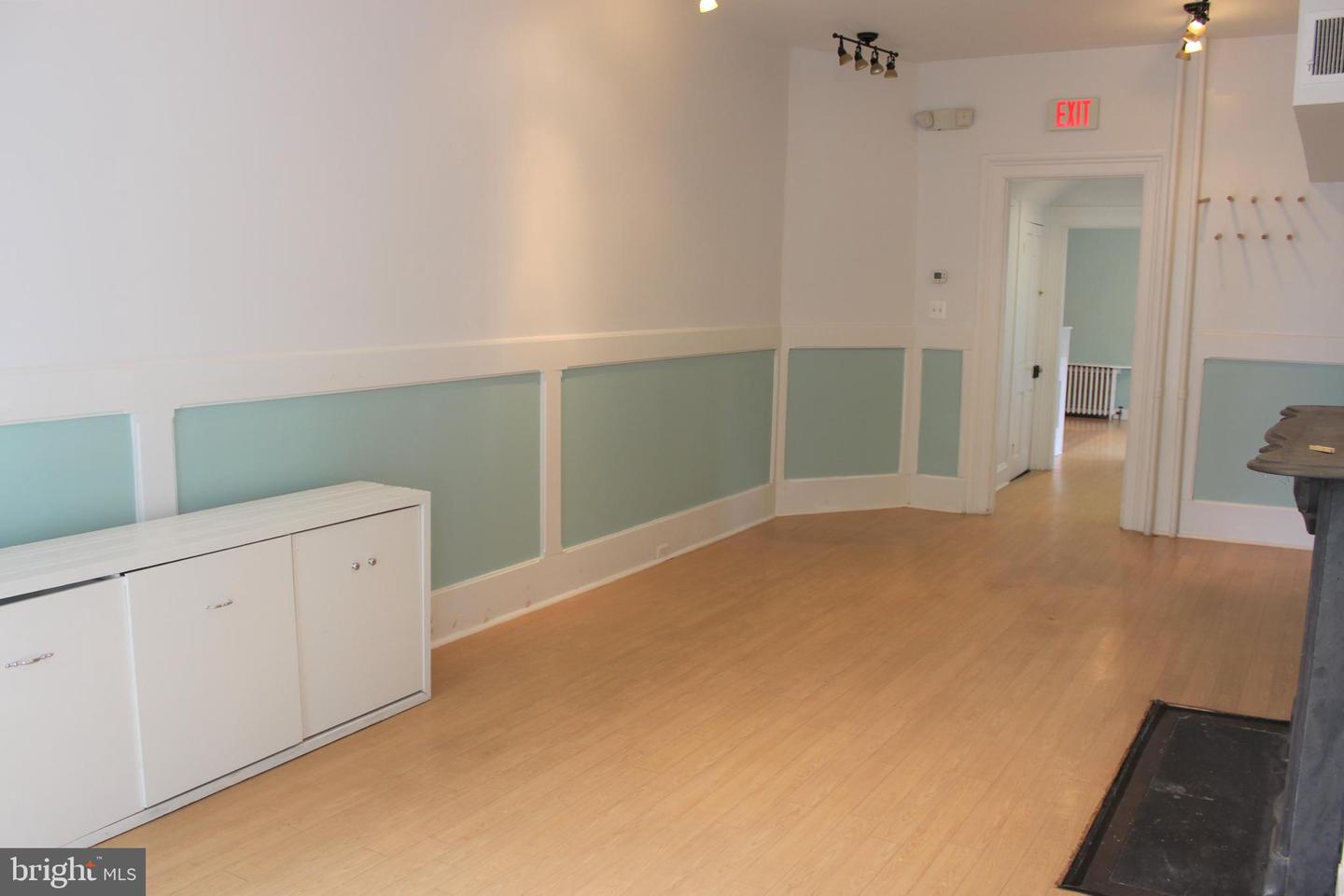 321 S Washington St #first Floor Property Photo 8