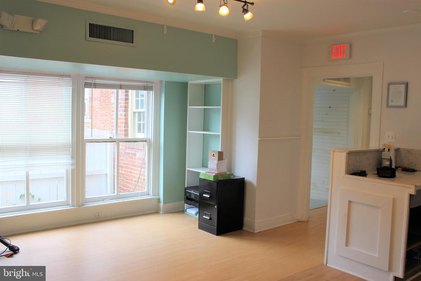 321 S Washington St #first Floor Property Photo 11