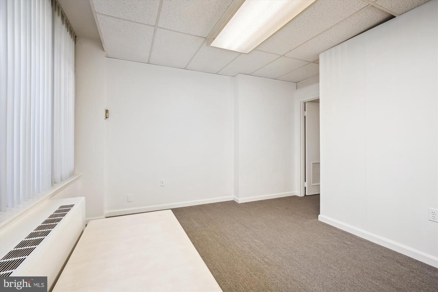 801 N Pitt St #128 Property Photo 4