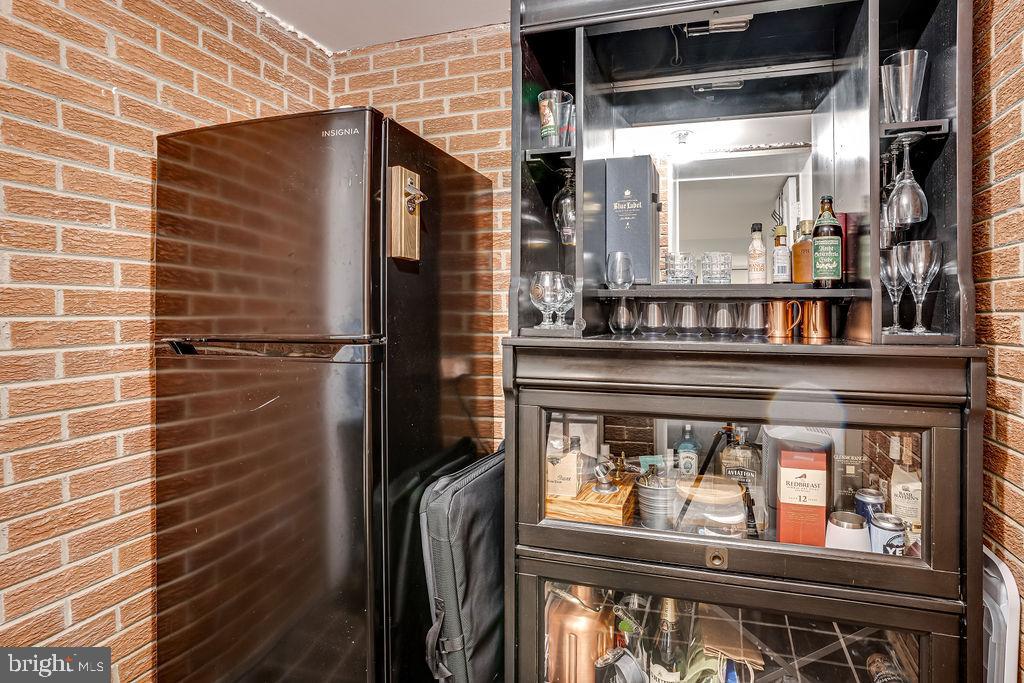 204 Uhler Ter Property Photo 7