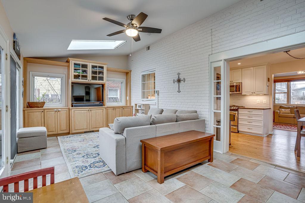 204 Uhler Ter Property Photo 31