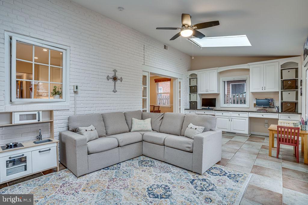 204 Uhler Ter Property Photo 32