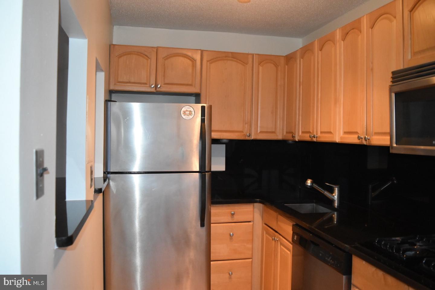 2500 N Van Dorn St #1415 Property Photo 7