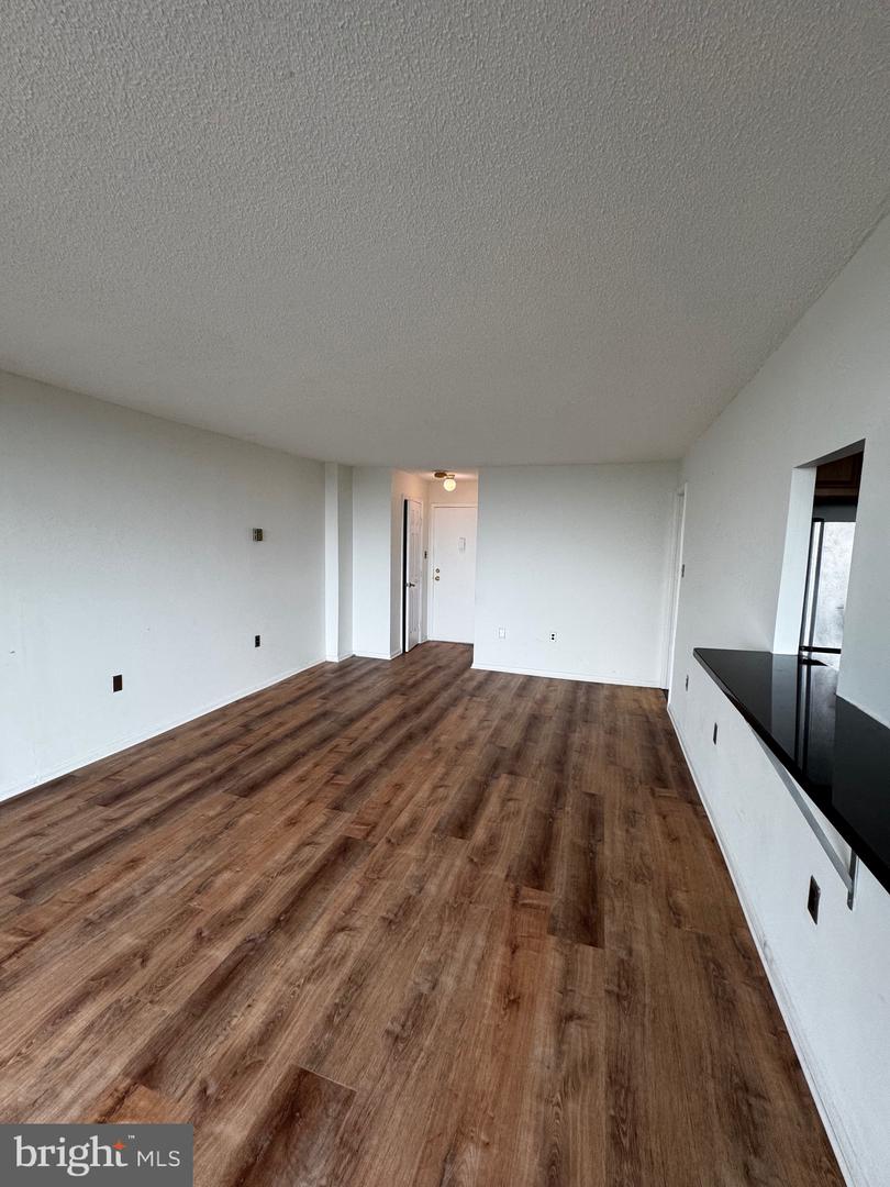 2500 N Van Dorn St #1415 Property Photo 14