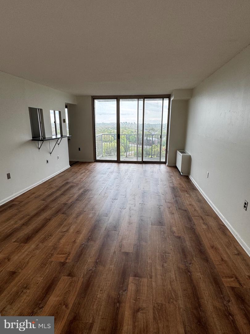 2500 N Van Dorn St #1415 Property Photo 15
