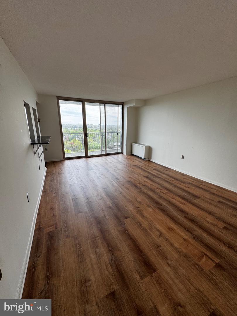 2500 N Van Dorn St #1415 Property Photo 16