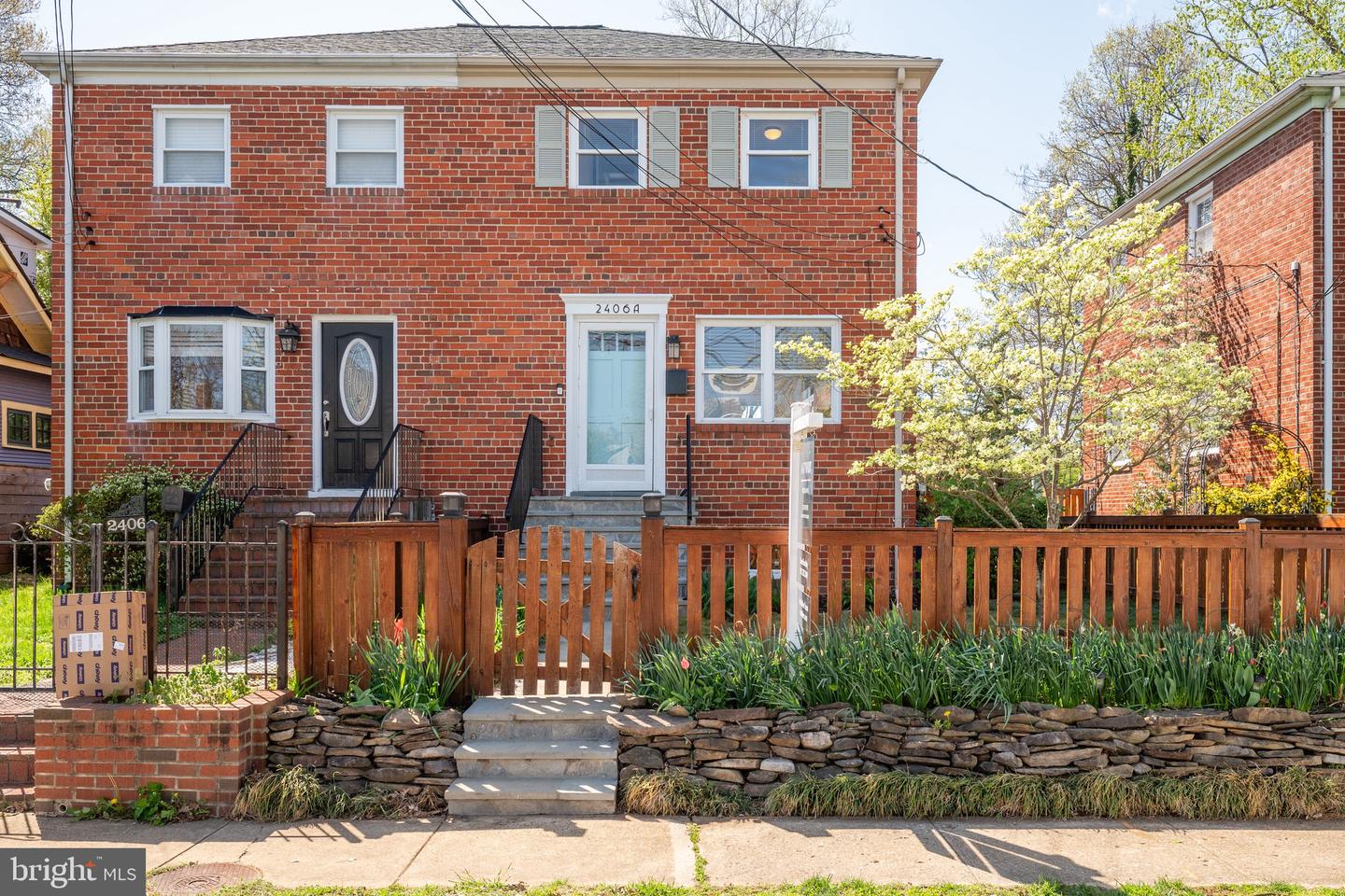 2406 Burke Ave #a Property Photo 1