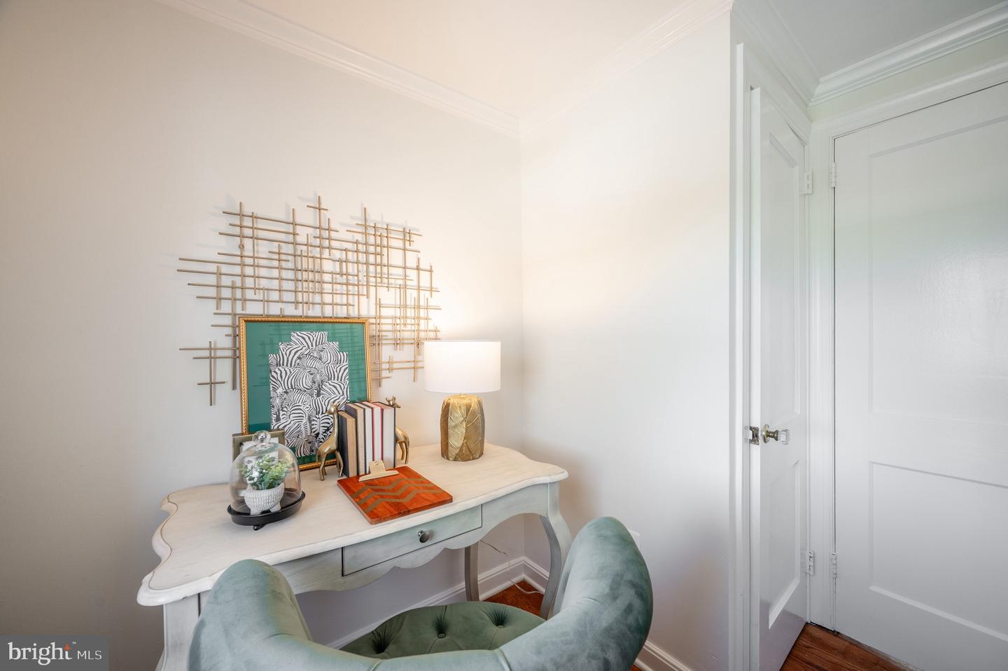 2406 Burke Ave #a Property Photo 18