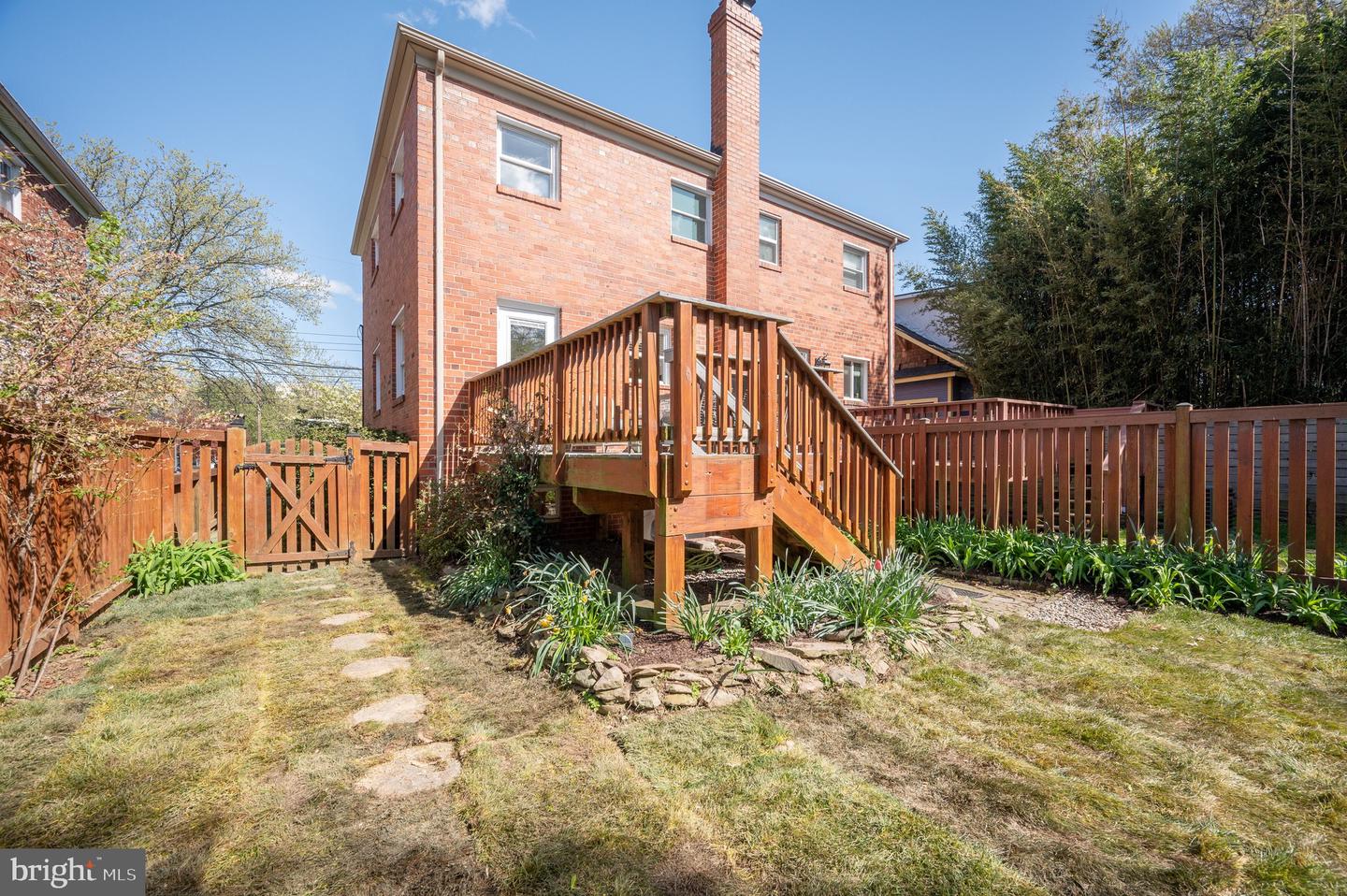 2406 Burke Ave #a Property Photo 32