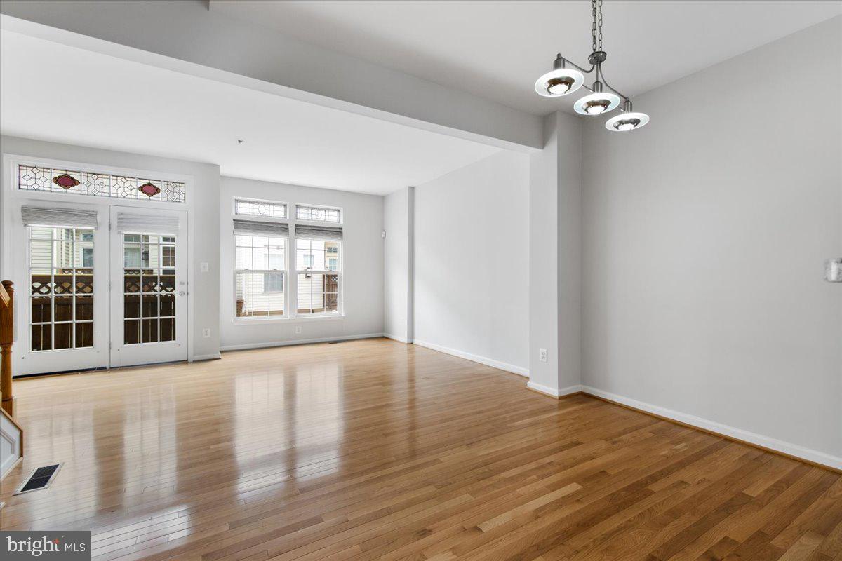 5831 Pearson Ln Property Photo 12