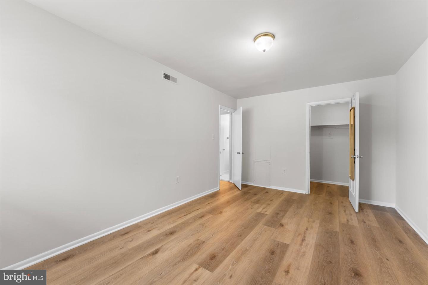 3342 28th St #204 Property Photo 16